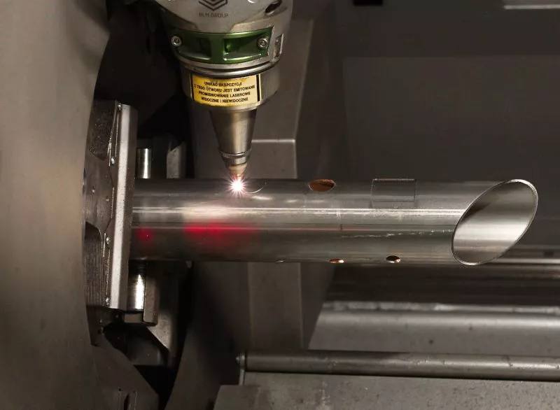 Laser cutting of tubes